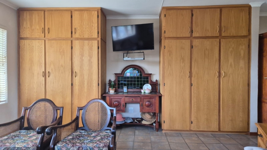 3 Bedroom Property for Sale in Stilbaai Wes Western Cape